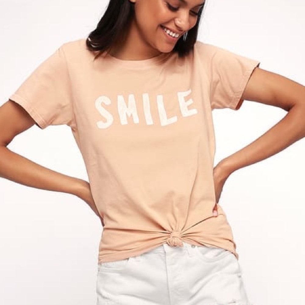 NWOT Lulus DAY tan knotted tee